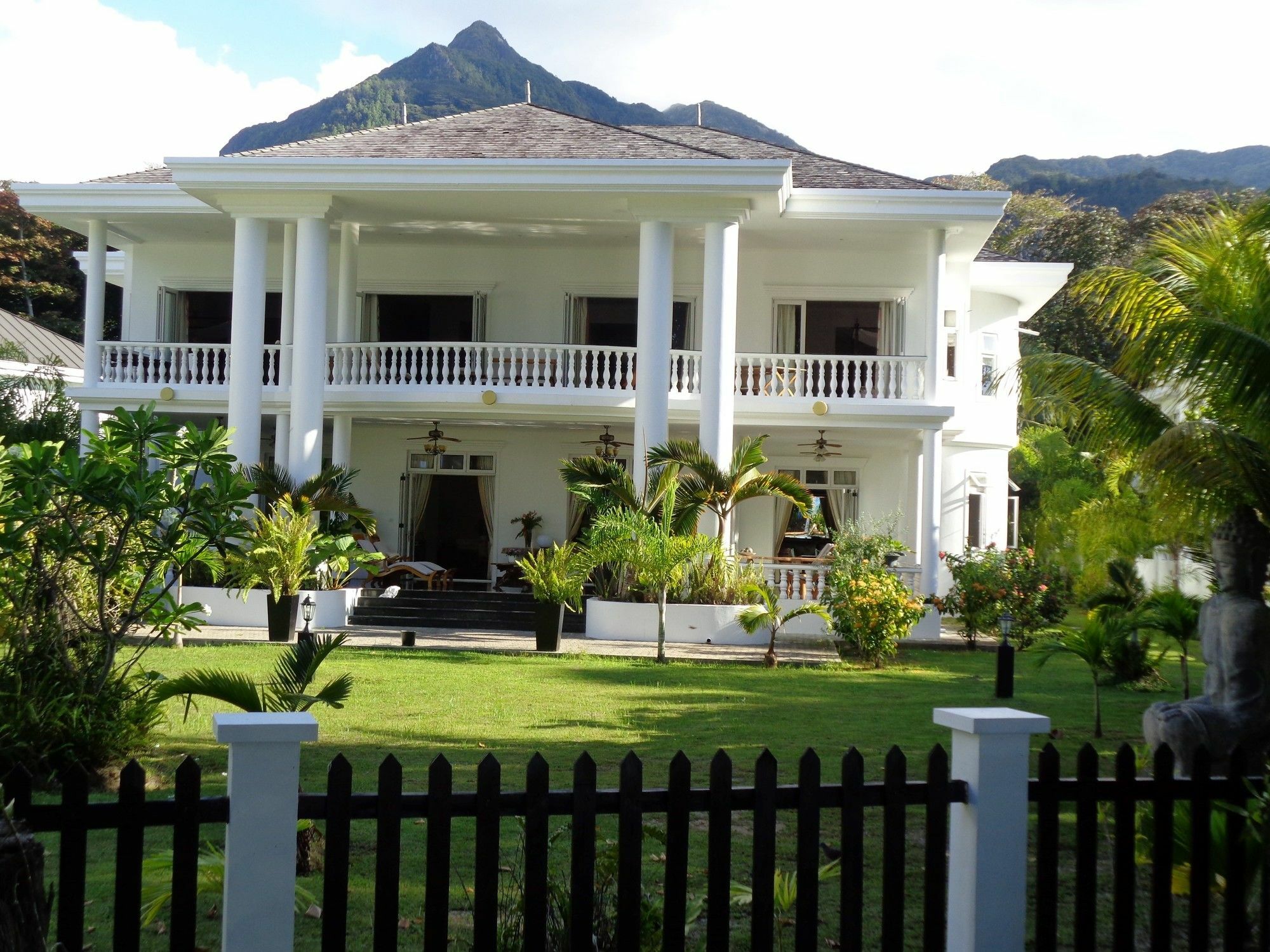 Chateau Elysium Beau Vallon  Extérieur photo